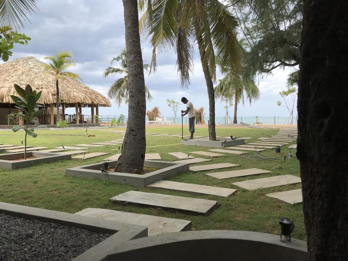 Royal Beach Arugam Bay Exterior photo